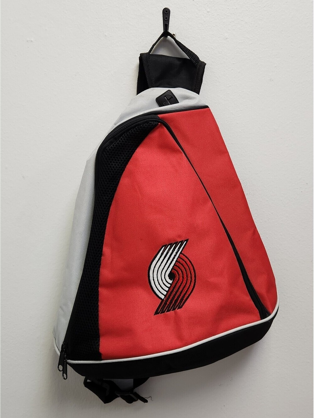 NBA Portland Trail Blazers Triangular Sling Backpack Crossbody Bag Red Black